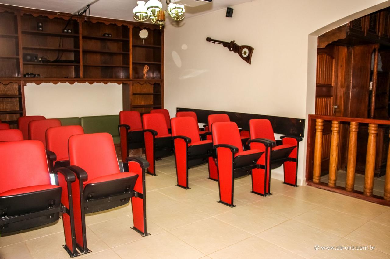 Hotel Pousada Sertao Veredas Buritizeiro Exterior photo